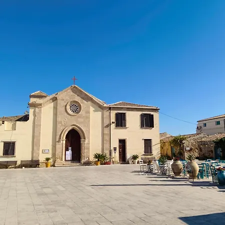 Oasi Con Piscina * Reitani