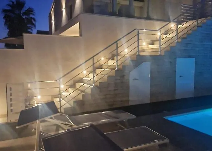 Oasi Con Piscina *